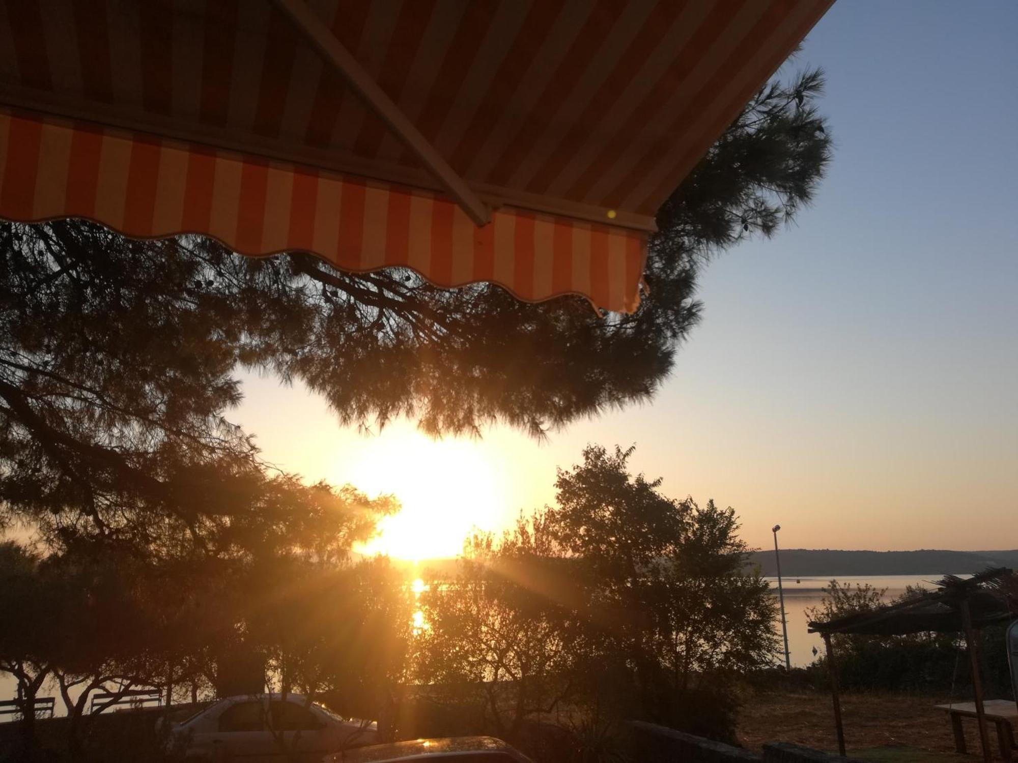 Raslina Sun Apartment Luaran gambar